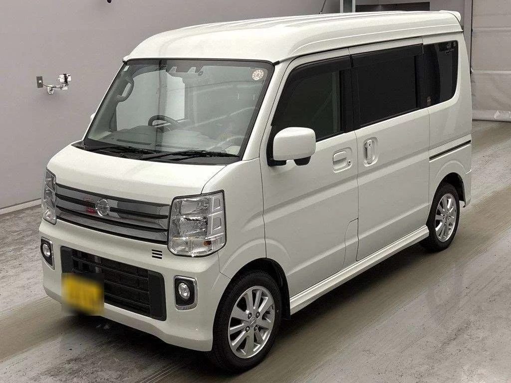 Nissan NV100 Clipper Rio DR17W 2022